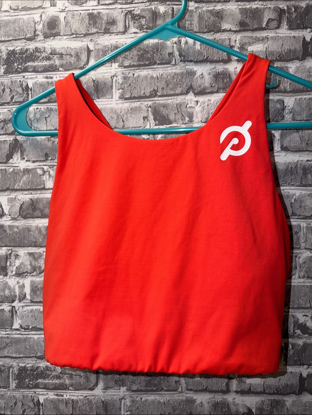 Peloton Athleta Bright orange Scoop Neck Cropped sports bra